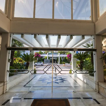 Beautiful Beachfront Lejlighed Marbella